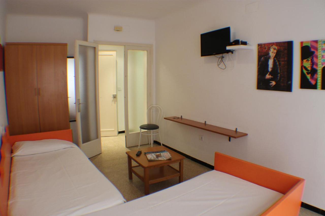 Agi Sant Antoni Roses Exterior foto